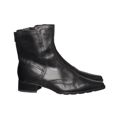 Ankle boots (Black) from Janet D. Leather