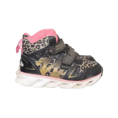 Basketball shoes (Black, Pink, Multicolored) from Leaf Polyurethane