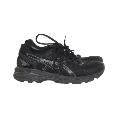 Running shoes (T696N) from Asics