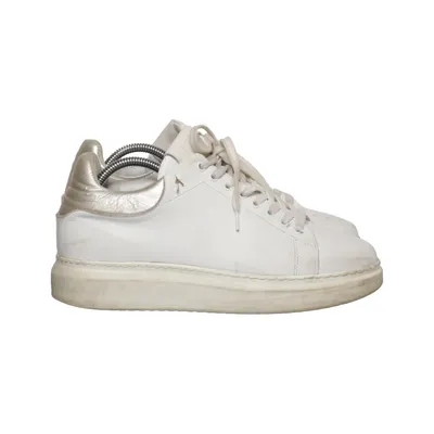Sneaker (Weiß, Silber) von Stinaa J