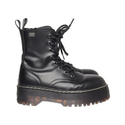 Laced boots (Black) from Emmshu