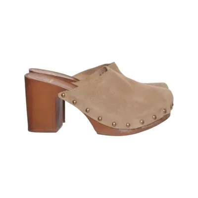 Clogs (Beige) from Sansibar