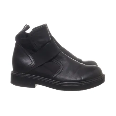Boots (Svart) från TJ Collection