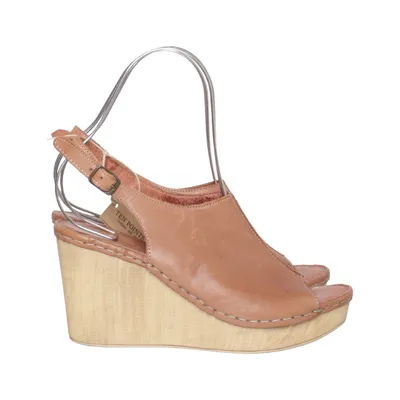 Chaussure compensées (Marron) de Ten Points Cuir