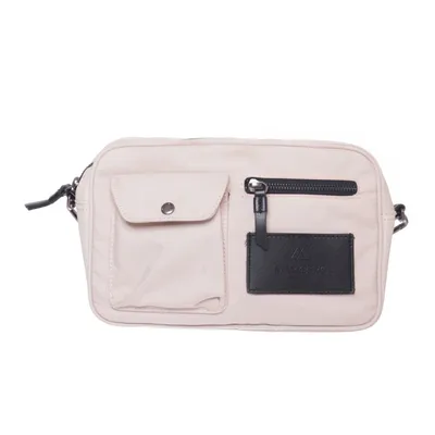 Axelremsväska (DARLA CROSSBODY BAG) från Markberg Skinn, Återvunnen polyester