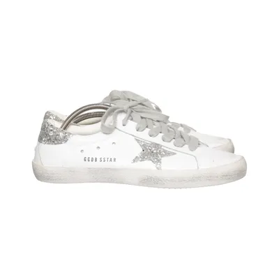 Sneakers (Superstar) från Golden Goose