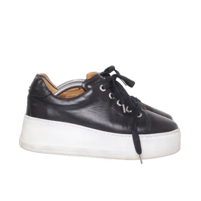 Sneakers (Svart, Vit) från Stockholm Design Group