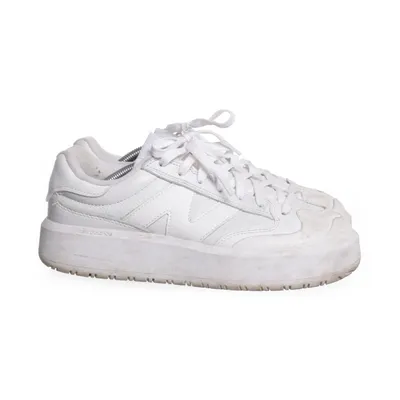 Sneakers (White) from New Balance