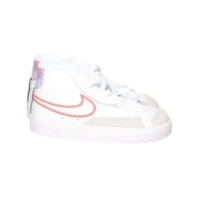 Sneakers (Blazer Mid '77) från Nike Skinn