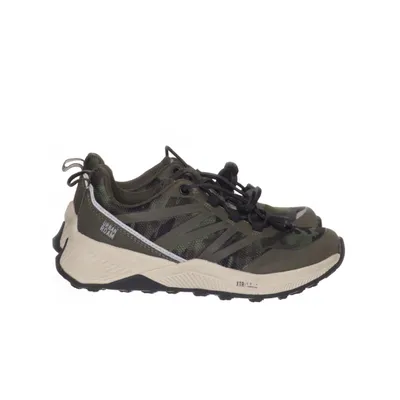Running shoes (Green, Black) from Urban Roam