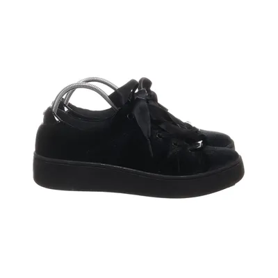 Sneakers (Black) from Depeche