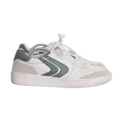 Sneakers (Beige) from Oxmox