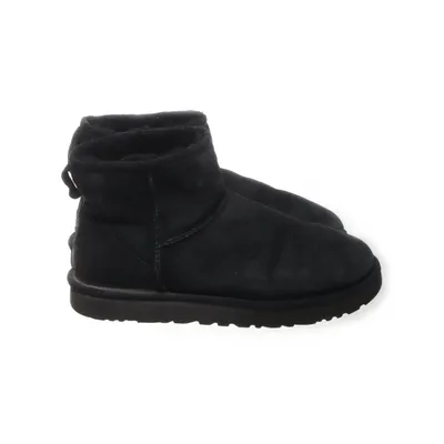 Boots (Classic Mini II) från UGG Mocka