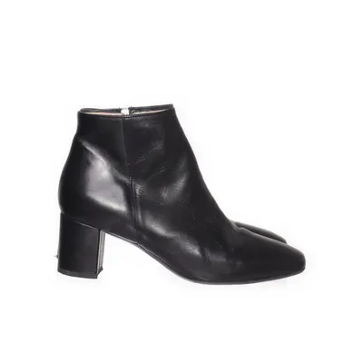 Stövletter (Svart) från Jennie-Ellen