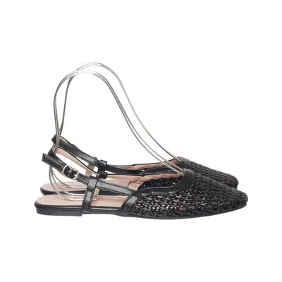 Sandals (Black) from Sheln