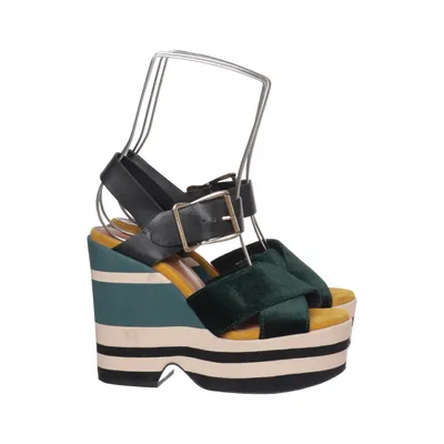 Sandaletter (Svart, Grön, Beige) från ASOS