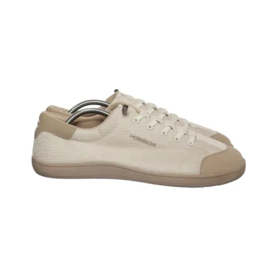 Baskets (Beige) de Hobibear