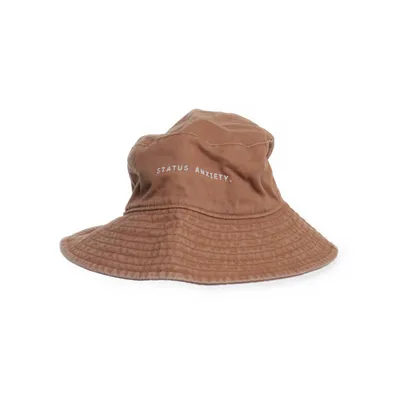 Buckethatt (Brun) från Status Anxiety Bomull