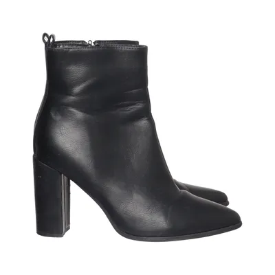 Bottes à talons (Noir) de Ideal Shoes