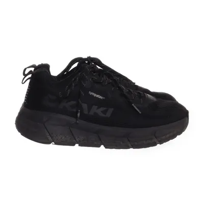 Running shoes (Black) from Okaki