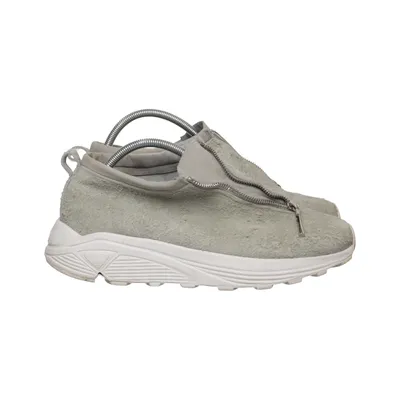 Trainers (Gray) from Viloram