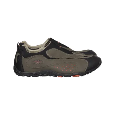 Walking shoes (Black, Gray, Orange) from Memphis One