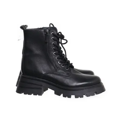 Laced boots (Black) from Oxmox