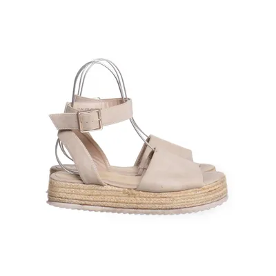 Sandals (Beige) from Vox