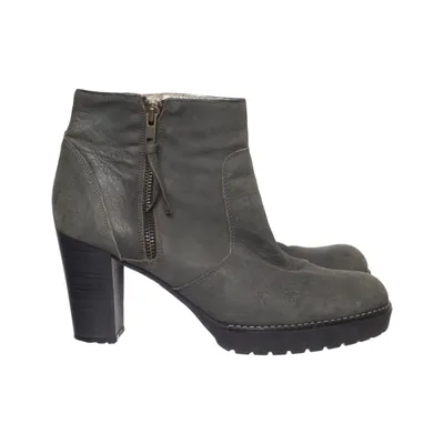 Heeled boots (Debbie) from Debbie