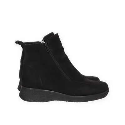 Ankle boots (Black) from Theorema