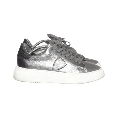 Baskets (Argent, Blanc) de Philippe Model