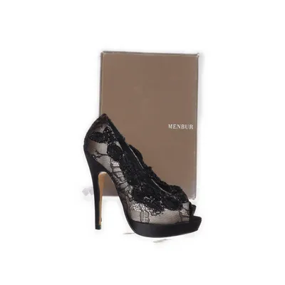 Klackskor (Svart) från Menbur