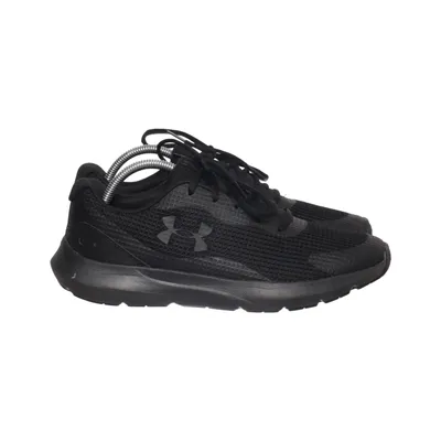 Trainers (Black) from Under Armour