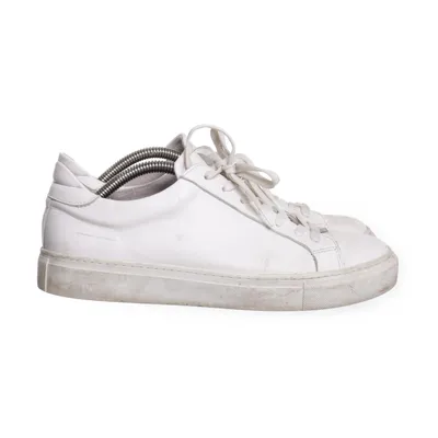 Sneakers (White) from Garment Project