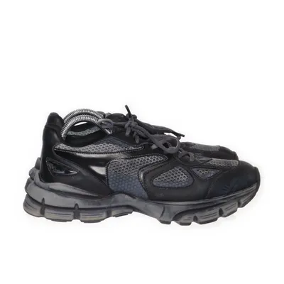 Löparskor (40.53082) från Axel Arigato