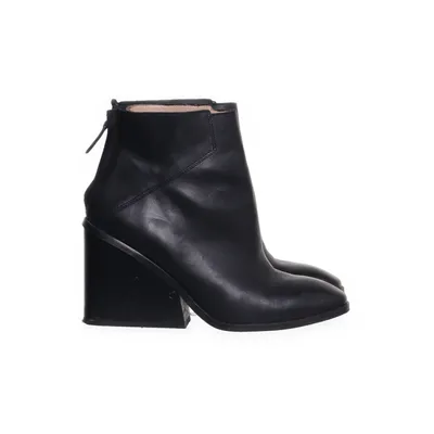 Heeled boots (Black) from Zara Basic