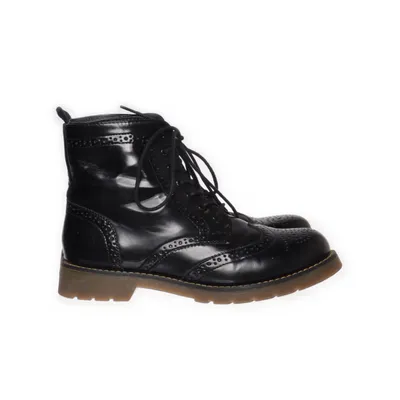 Bottes à lacets (Noir) de Gisicode