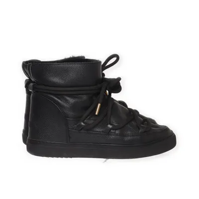Boots (Svart) från Inuikii