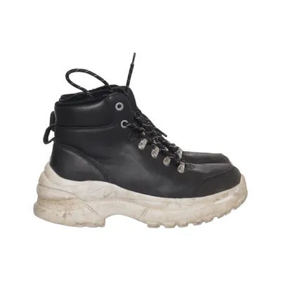 Laced boots (Black) from Zoey
