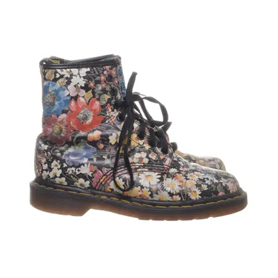 Kängor (Sienna Miller 1460 flower boot) från Dr. Martens Skinn