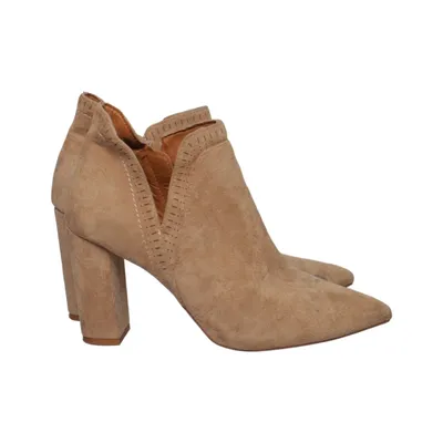 Bottes à talons (Beige) de Bella Paris