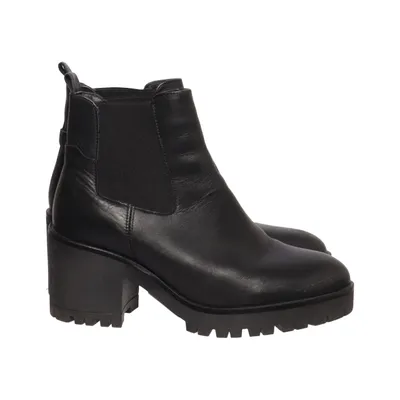 Bottes à talons (ESSENTIALS) de Sacha Essentials Cuir