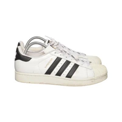 Sneakers (Superstar) från Adidas