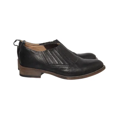 Walking shoes (Black) from Buttero