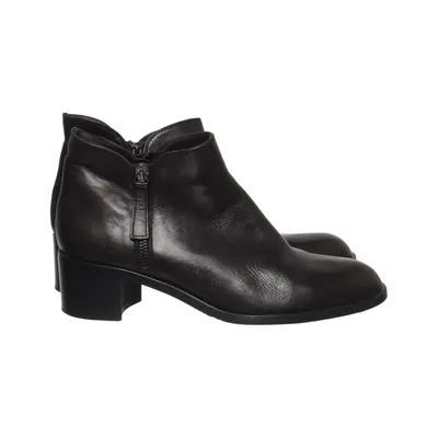 Ankle boots (Black) from M.C.