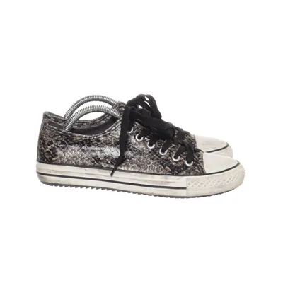 Canvas shoes (White, Black) from Laura Mode