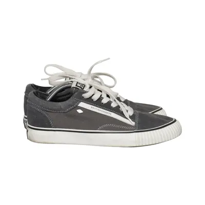 Sneakers (Mack) van British Knights