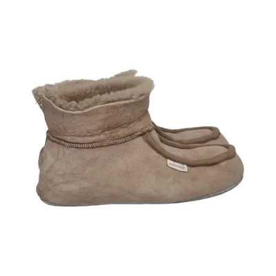 Slippers (DM-18) from Shepherd Leather