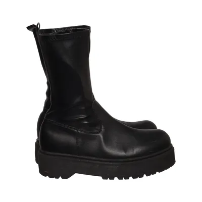 Boots (Black) from Vox