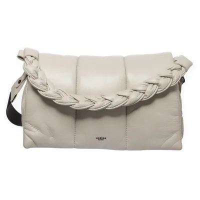 Axelremsväska (Beige) från Ulrika Sweden